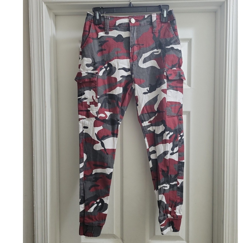 Almost Famous Womens Red Camo Cargo Jogger Pants Size M Streetwear Utility